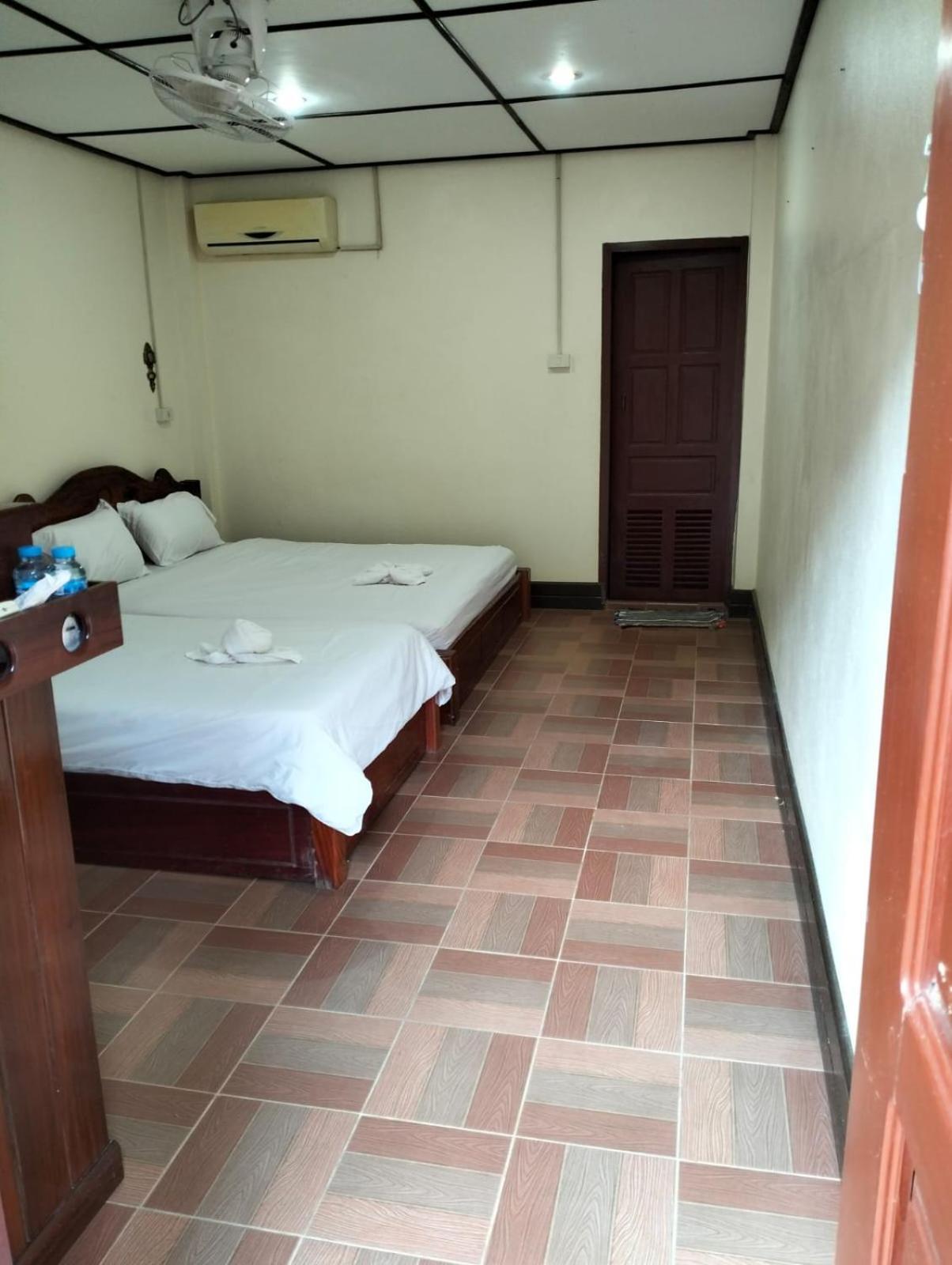 Bungalows Le Jardin Vangvieng Vang Vieng Exteriör bild