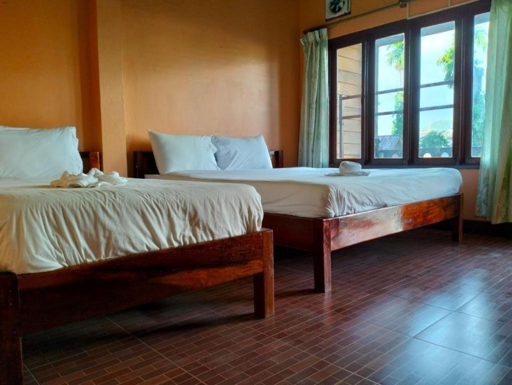 Bungalows Le Jardin Vangvieng Vang Vieng Exteriör bild